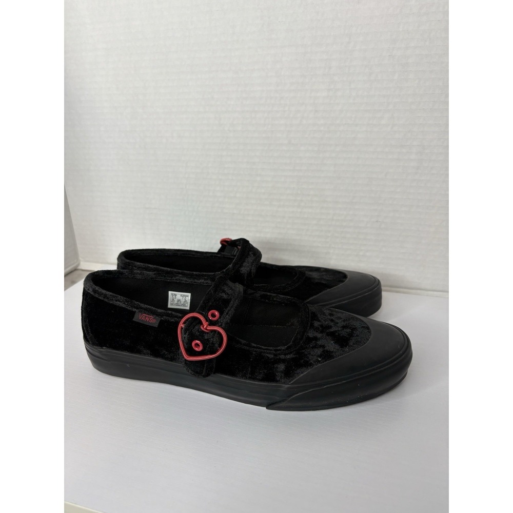 Vans Mary Jane Hearts Black Velvet Buckle Sneakers Shoes Women's Size 7
